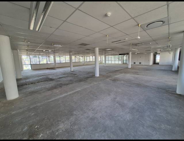5,205M² OFFICE TO LET IN WOODMEAD